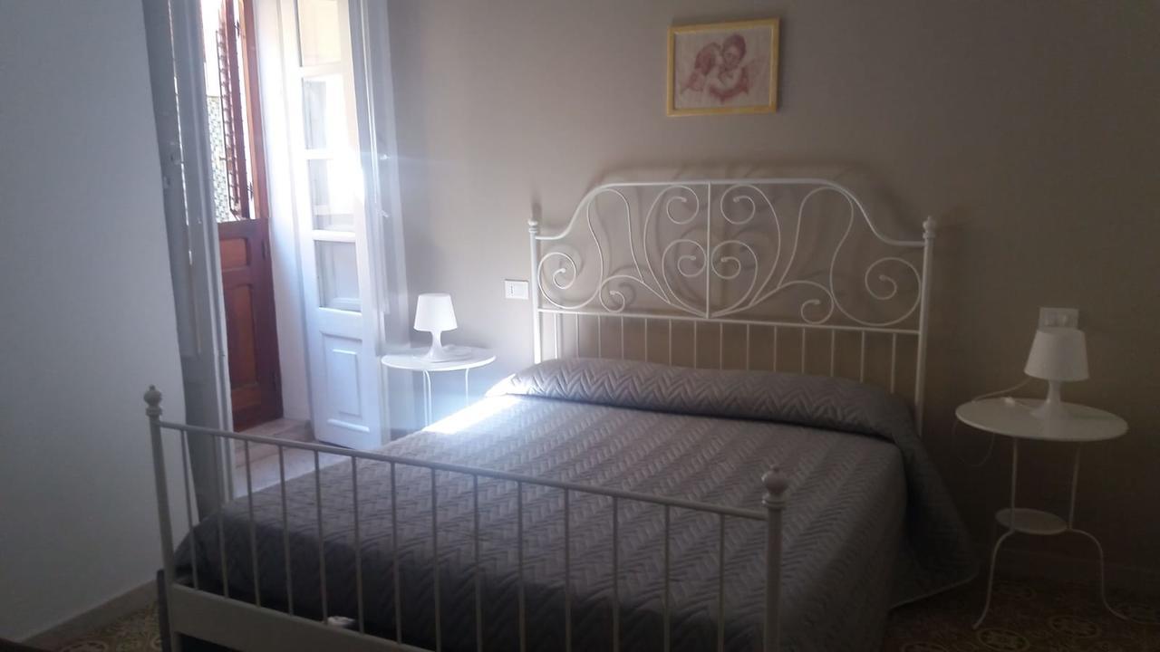B&B Del Carmine 노토 외부 사진