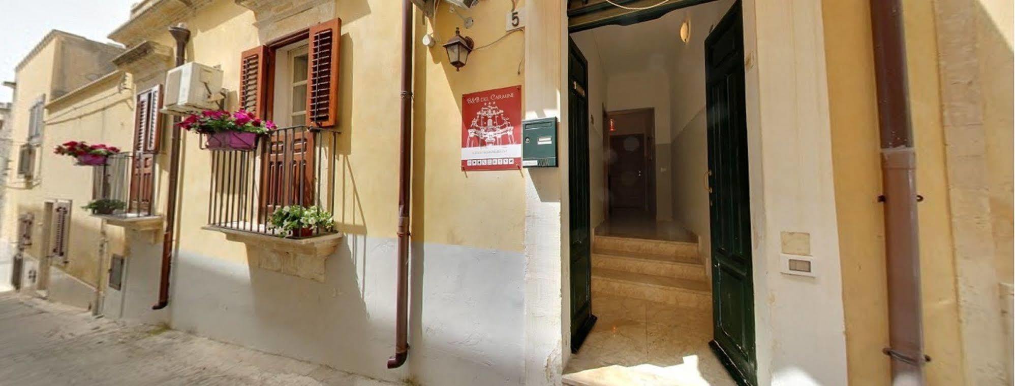 B&B Del Carmine 노토 외부 사진